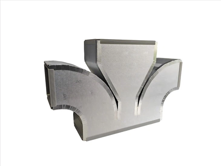 Pre-insulated Duct Crossing